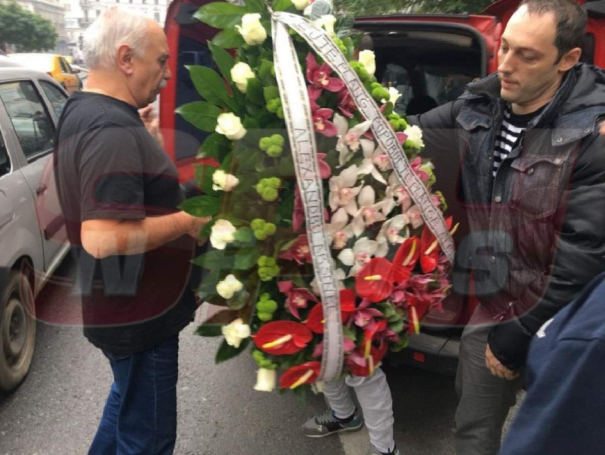 FOTO / Ce a scris Alexandru Arşinel pe coroana Stelei Popescu! DUREROS!