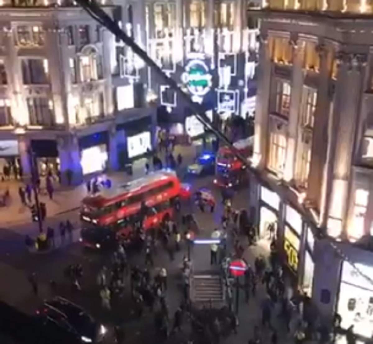 ALERTĂ la o staţie de metrou din Londra! Toţi oamenii au fugit strigând: ”Bombă!”