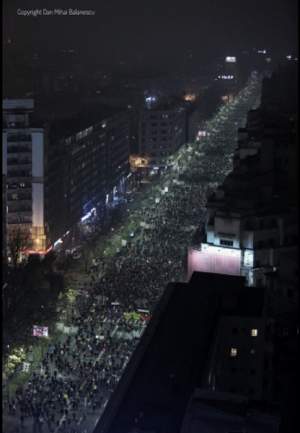 UPDFATE: Proteste în Capitală, dar şi în alte oraşe din ţară! Peste 25 000 de oameni au ieşit în stradă în Bucureşti
