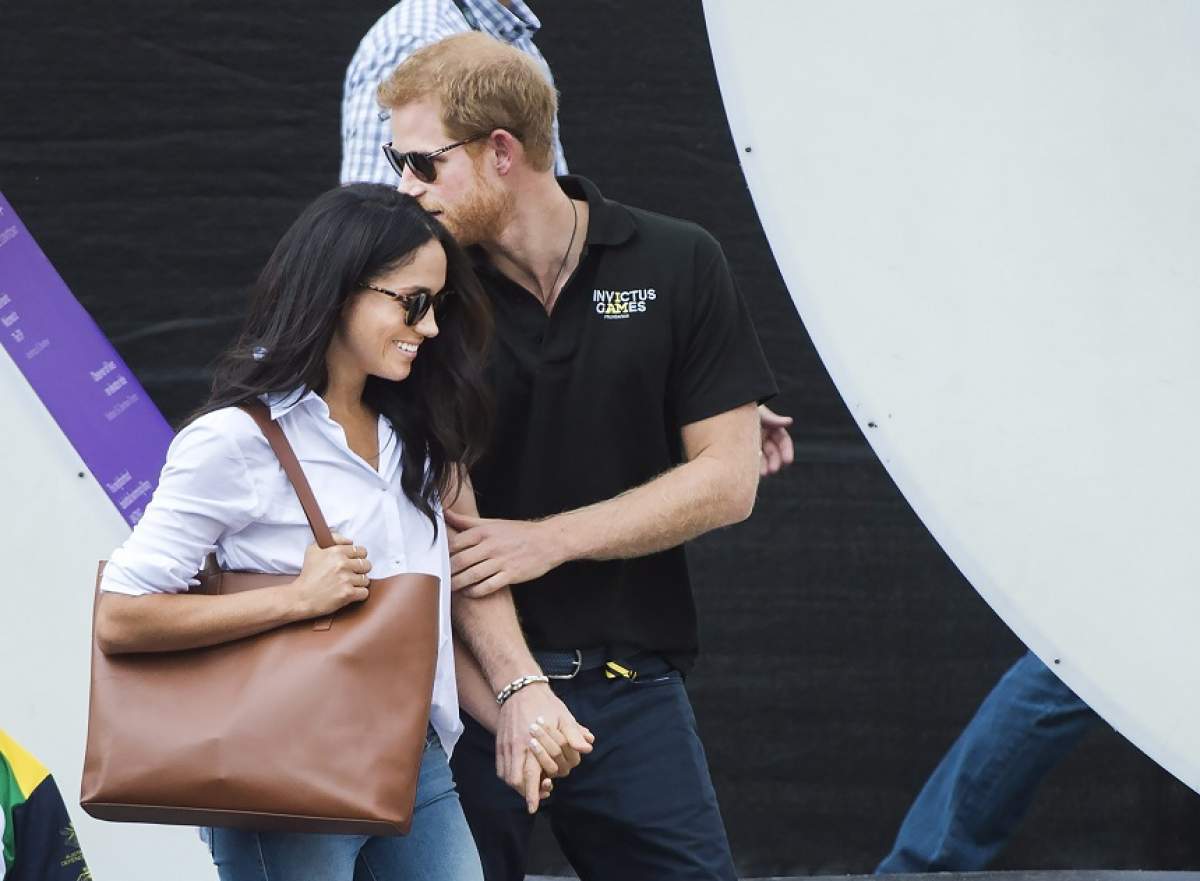 Anunţul făcut de CASA REGALĂ! Prinţul Harry şi Meghan Markle s-au logodit! Când va fi nunta