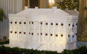 VIDEO / Casa Albă s-a îmbrăcat în sărbătoare. Cum arată ornamentele de vis din locuinţa lui Donald Trump şi a Melaniei Trump