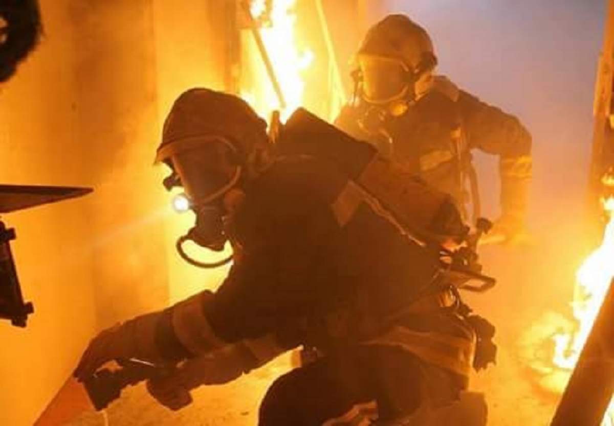 Incendiu tragic în Bacău! Pompierii au rămas mască atunci când au văzut ce se afla în locuinţă