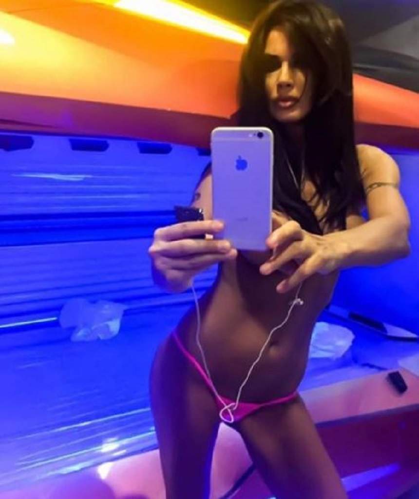 FOTO HOT / Oana Zăvoranu, ipostaze incendiare! "Querida" s-a pozat în sânii goi