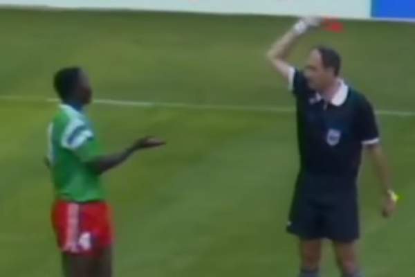 Tragedie în sport! Un fotbalist celebru a murit!
