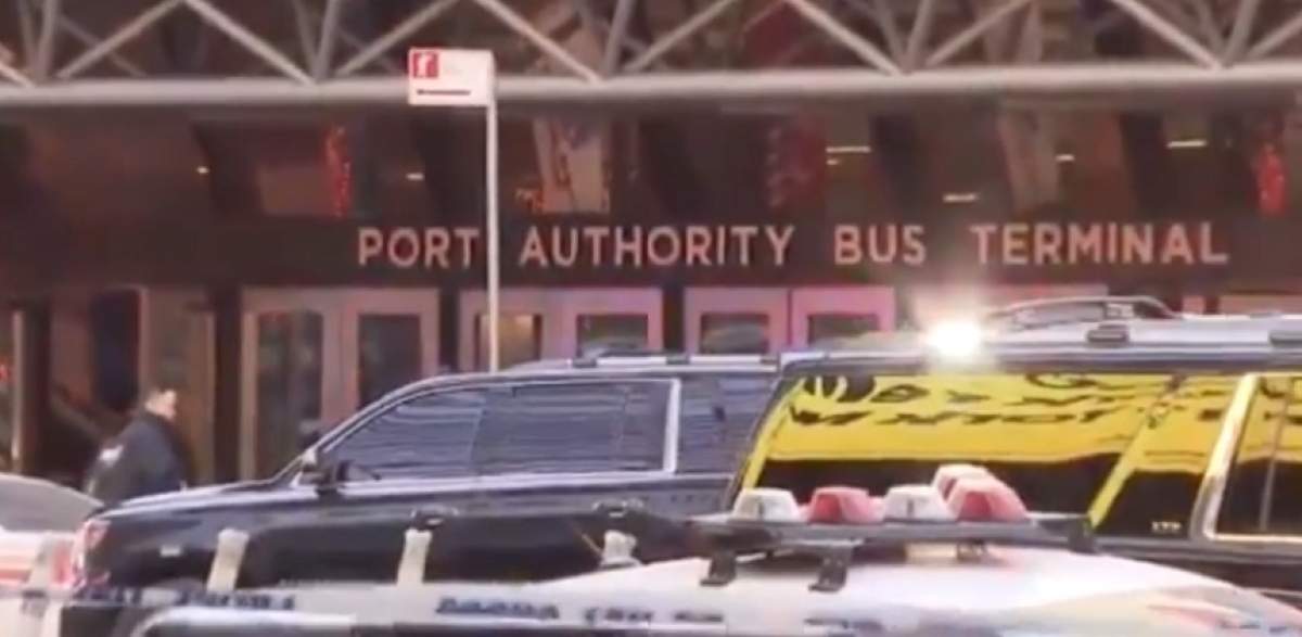 VIDEO / Explozie într-o stație de autobuz din New York: mai mulți răniți. Posibil atac terorist