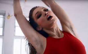 VIDEO / Apariție șoc! Gigi Hadid, în colanți mulați și cu părul de la subraț în văzul tuturor!