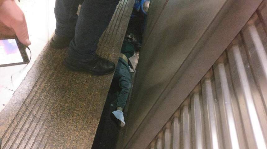 Ce a apărut pe pagina de Facebook a "ucigaşei de la metrou"! Prietenii sunt în stare de şoc