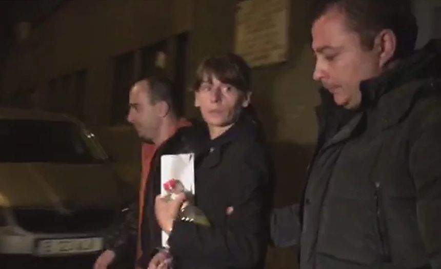 VIDEO / Cutremurător! Mesajul pe care Magdalena Şerban îl avea scris pe palmă, când şi-a împins victimele