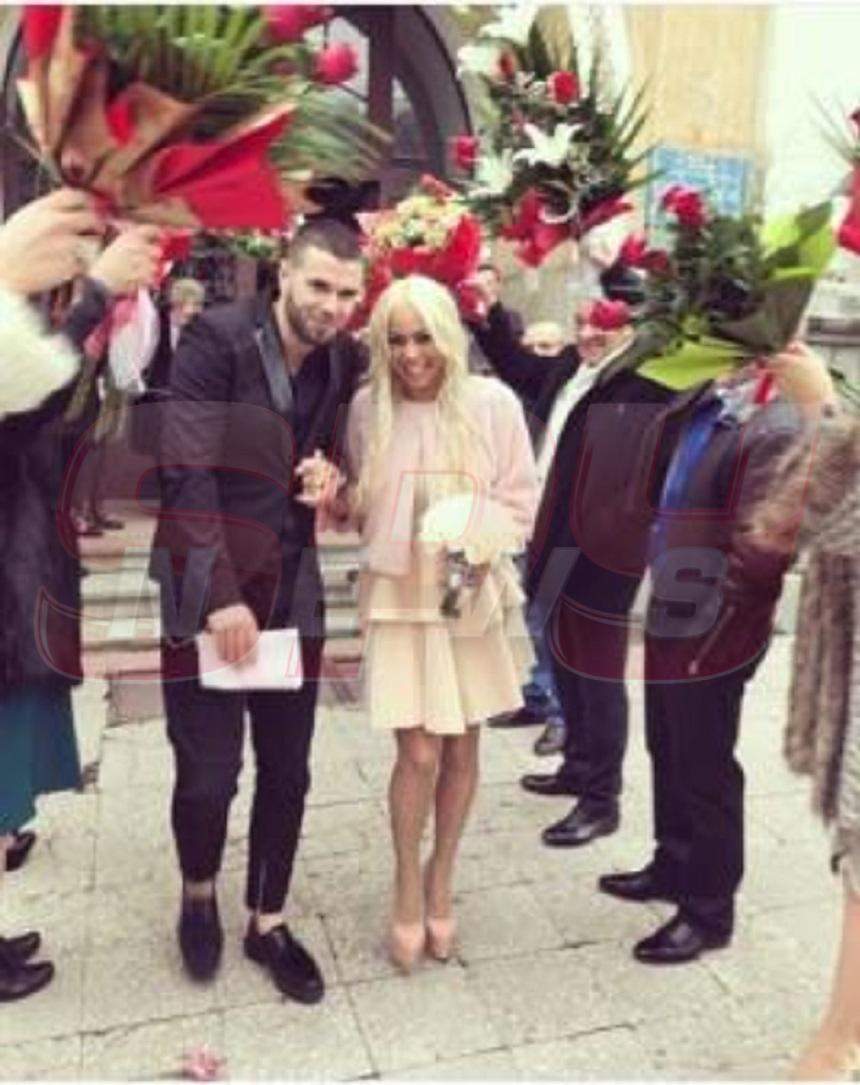 FOTO / Cristian Daminuţă s-a căsătorit! Primele imagini de la Starea Civilă