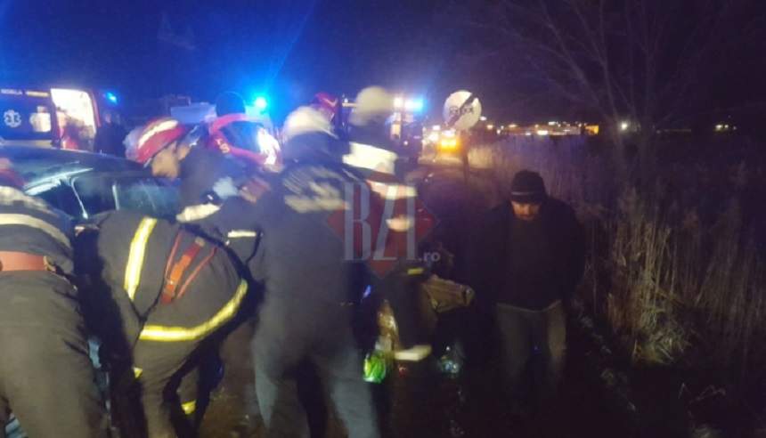 Accident grav în Iaşi! Două maşini s-au ciocnit violent. Într-una dintre ele era o familie care se întorcea din Italia