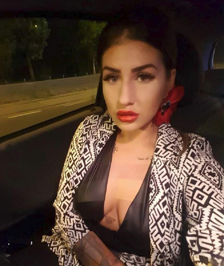 FOTO / Alexandra de la "Insula Iubirii" tânjeşte după fostul? "Ce coincidenţă!"