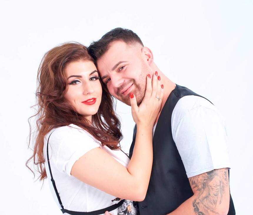 FOTO / Alexandra de la "Insula Iubirii" tânjeşte după fostul? "Ce coincidenţă!"