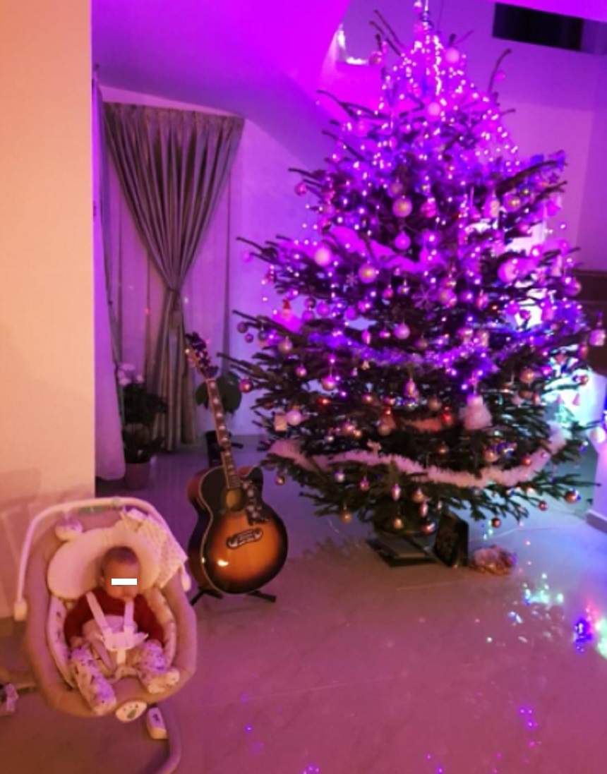 FOTO / Primul Crăciun în trei! Tablou de familie cu Gabriela Cristea, Tavi Clonda și fiica lor, Victoria