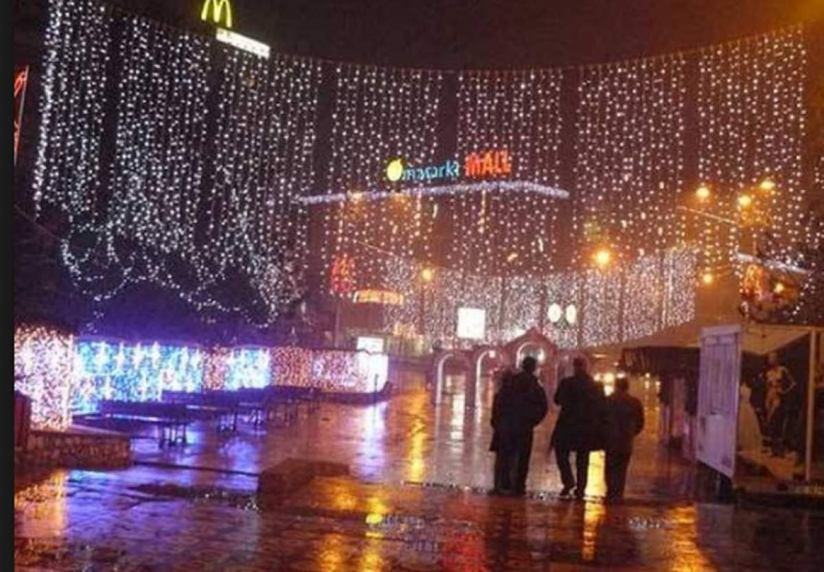 VIDEO / Ornamentele de Sărbători din Râmnicu Vâlcea au început să dispară. Care este misterul