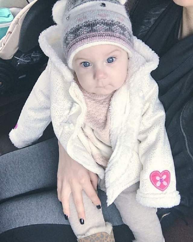 FOTO / Andreea Tonciu, mai grijulie ca niciodată! Asta i-a făcut Rebecăi după ce au ieşit din spital