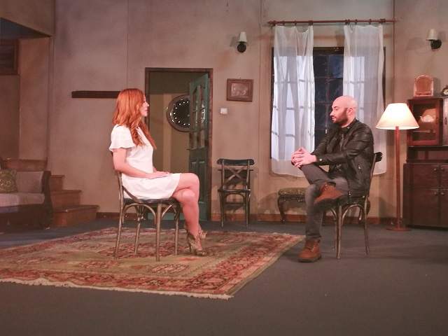 Mihai Bendeac nu îşi poate gestiona singur veniturile. Cine crezi că se ocupă de fiecare bănuţ al actorului?
