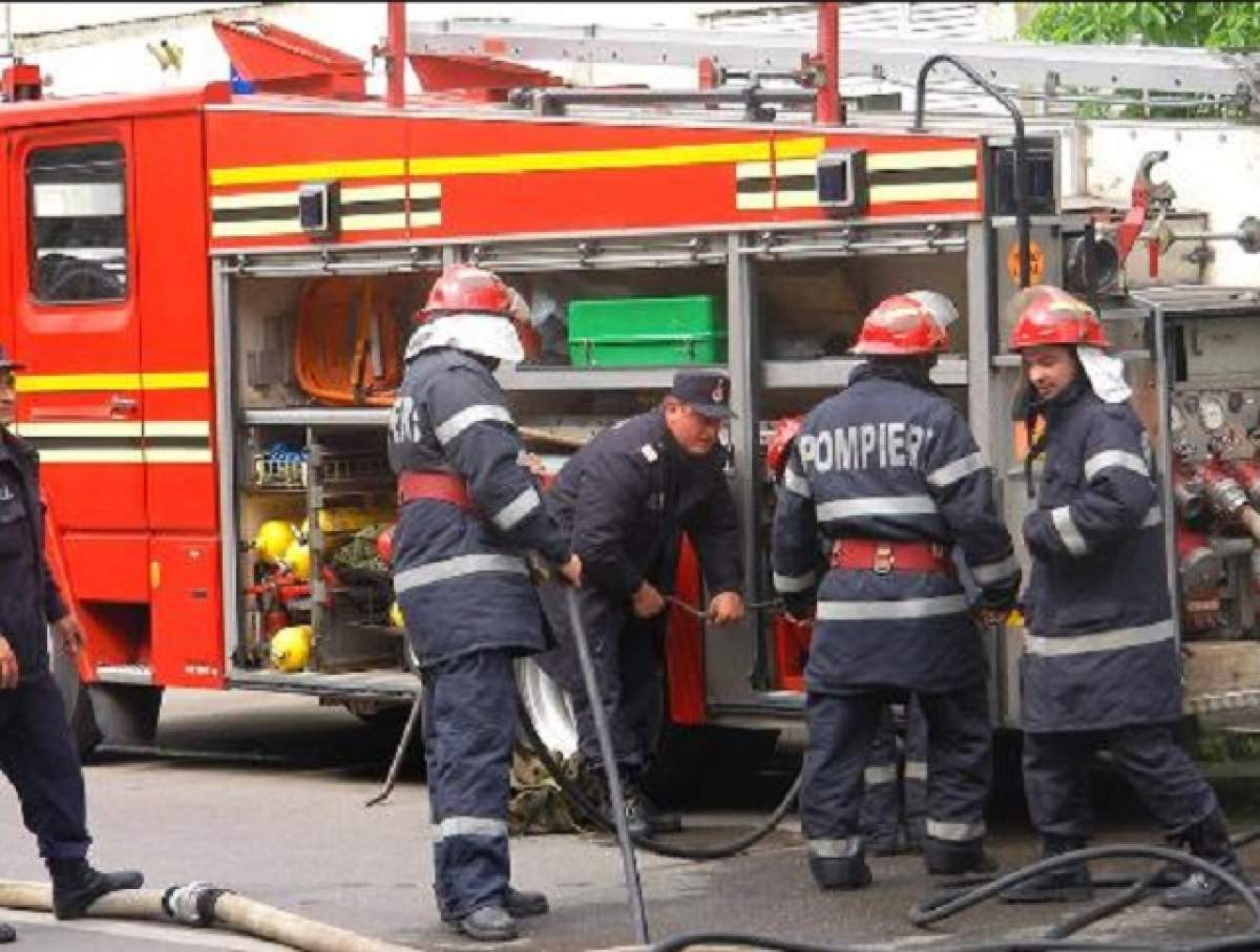 Incendiu în Bucureşti! O persoană a fost găsită moartă