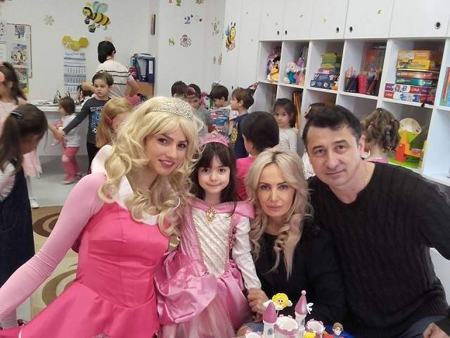 Mare sărbătoare în familia Danielei Gyorfi! Artista a organizat o petrecere de poveste