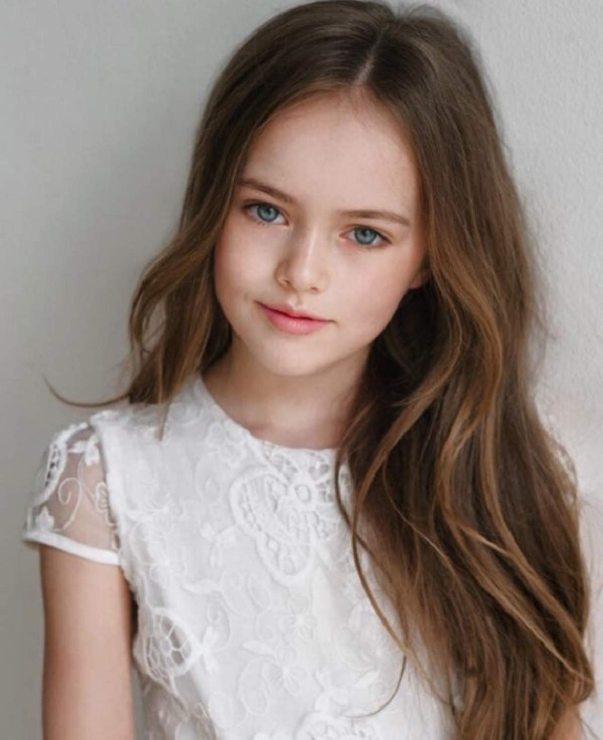 Kristina Pimenova, o adevărată domnişoară! Cea mai frumoasă fetiţă din lume, transformată complet