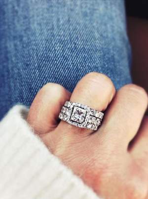 FOTO / Gina Pistol a primit inelul: "După pofta inimii"