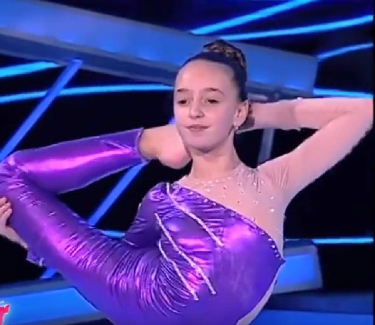 VIDEO / Nu îţi doreşti să te joci de-a v-aţi ascunselea cu ea! Andreea, micuţa contorsionistă, l-a cucerit pe Mihai Morar