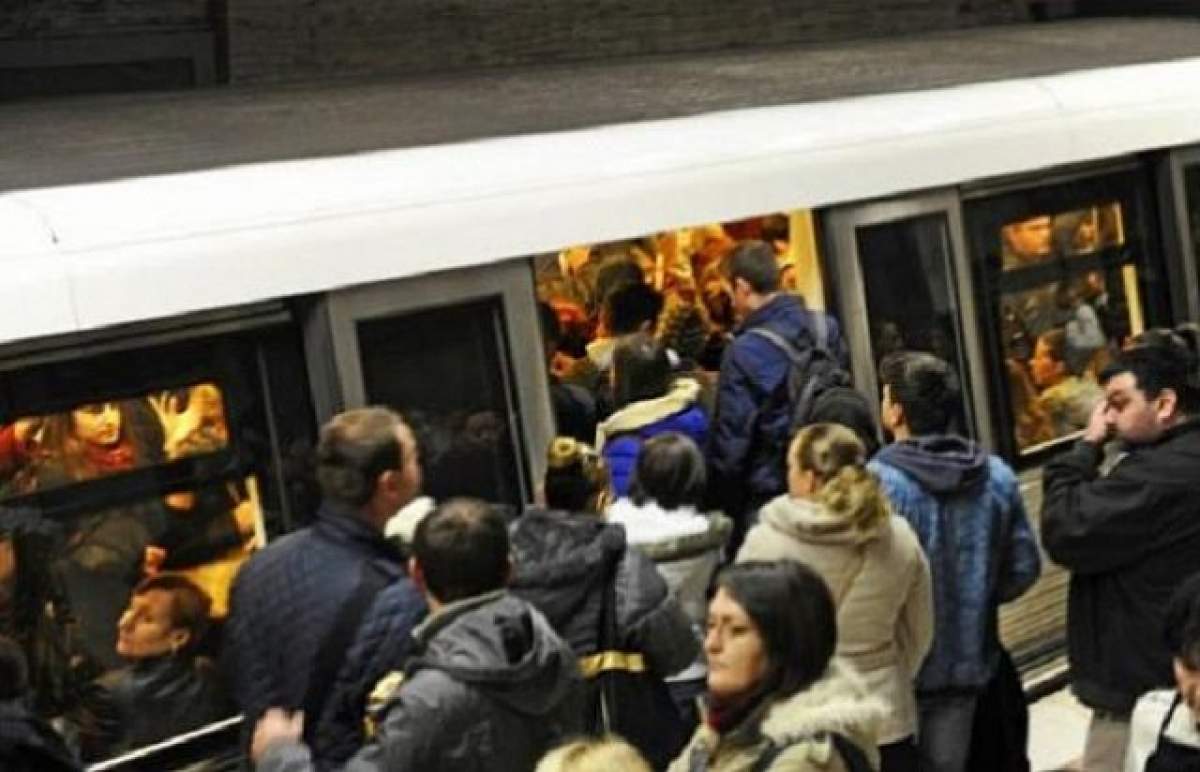 ULTIMA ORĂ! Un bărbat a leşinat în metrou şi circulaţia a fost întreruptă