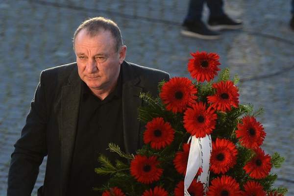 Adrian Bumbescu este în doliu! Tatăl fostului mare fotbalist a murit chiar de ziua sa!