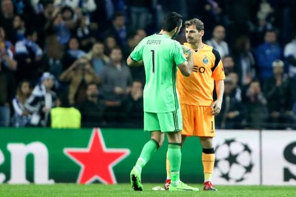 Legendele s-au întâlnit în Portugalia! Moment epic oferit de Iker Casillas şi Gianluigi Buffon! / VIDEO