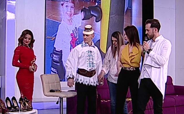 VIDEO / Războiul familiilor celebre se dă în platoul lui Morar! Deea cu Dinu Maxer şi Radu cu Nina Ille