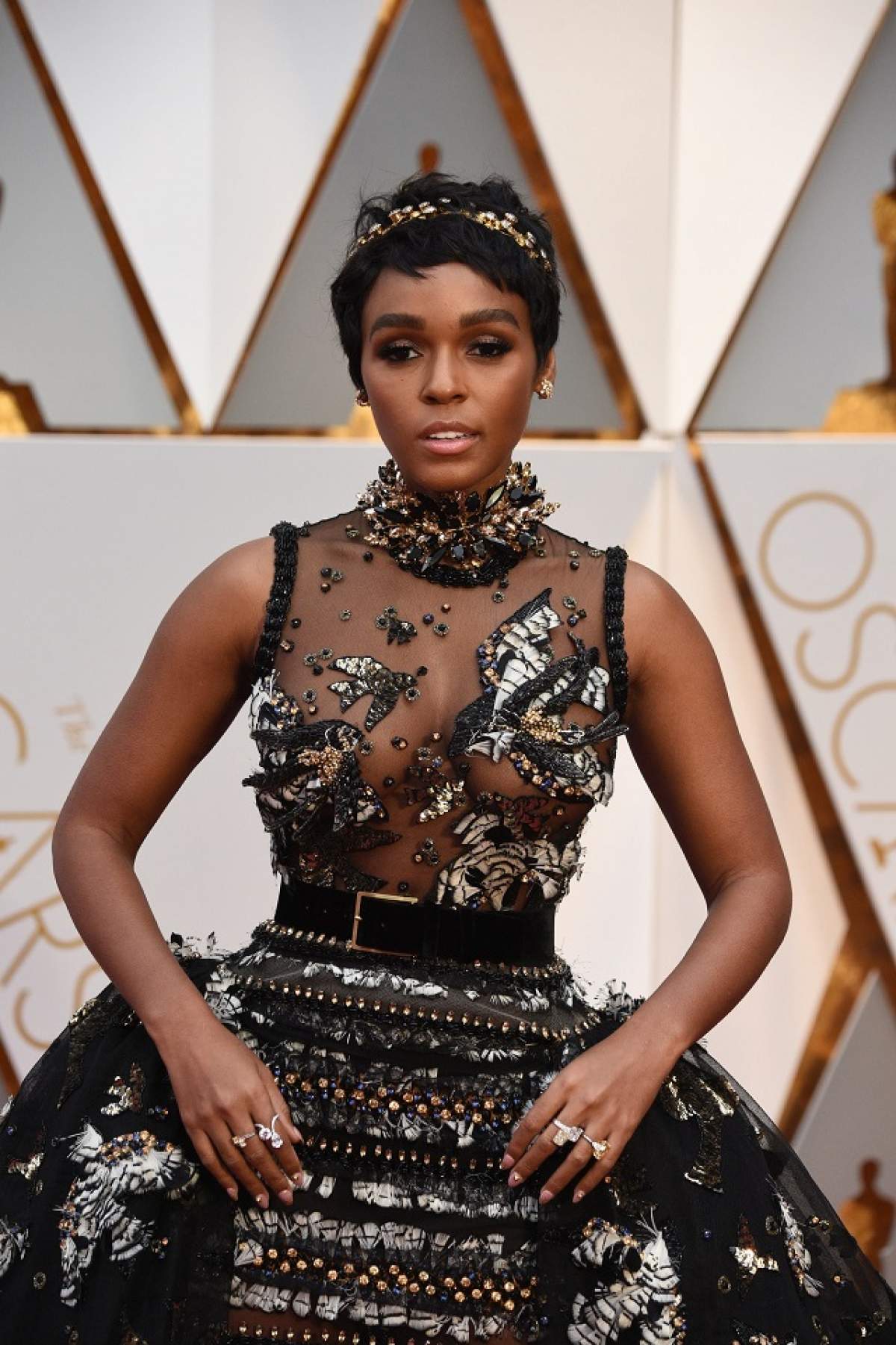 Decolteu răvășitor la Gala Premiilor Oscar 2017! Janelle Monáe a strălucit într-o rochie extrem de sexy