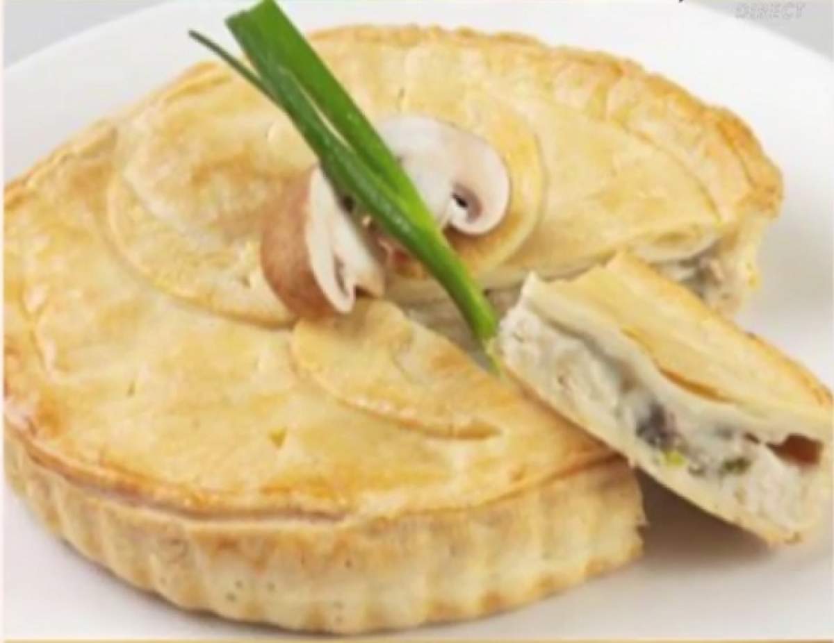 VIDEO / REŢETA ZILEI de la Chef Ralu: Cea mai gustoasă plăcintă cu pui