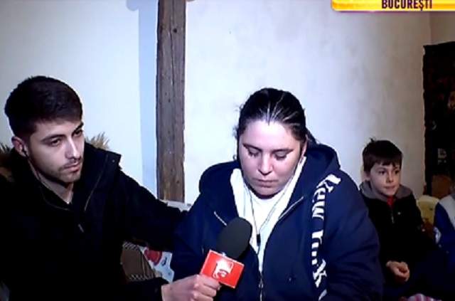 FOTO / Se dărămă casa peste ei! Doi frăţiori riscă să fie îngropaţi de vii
