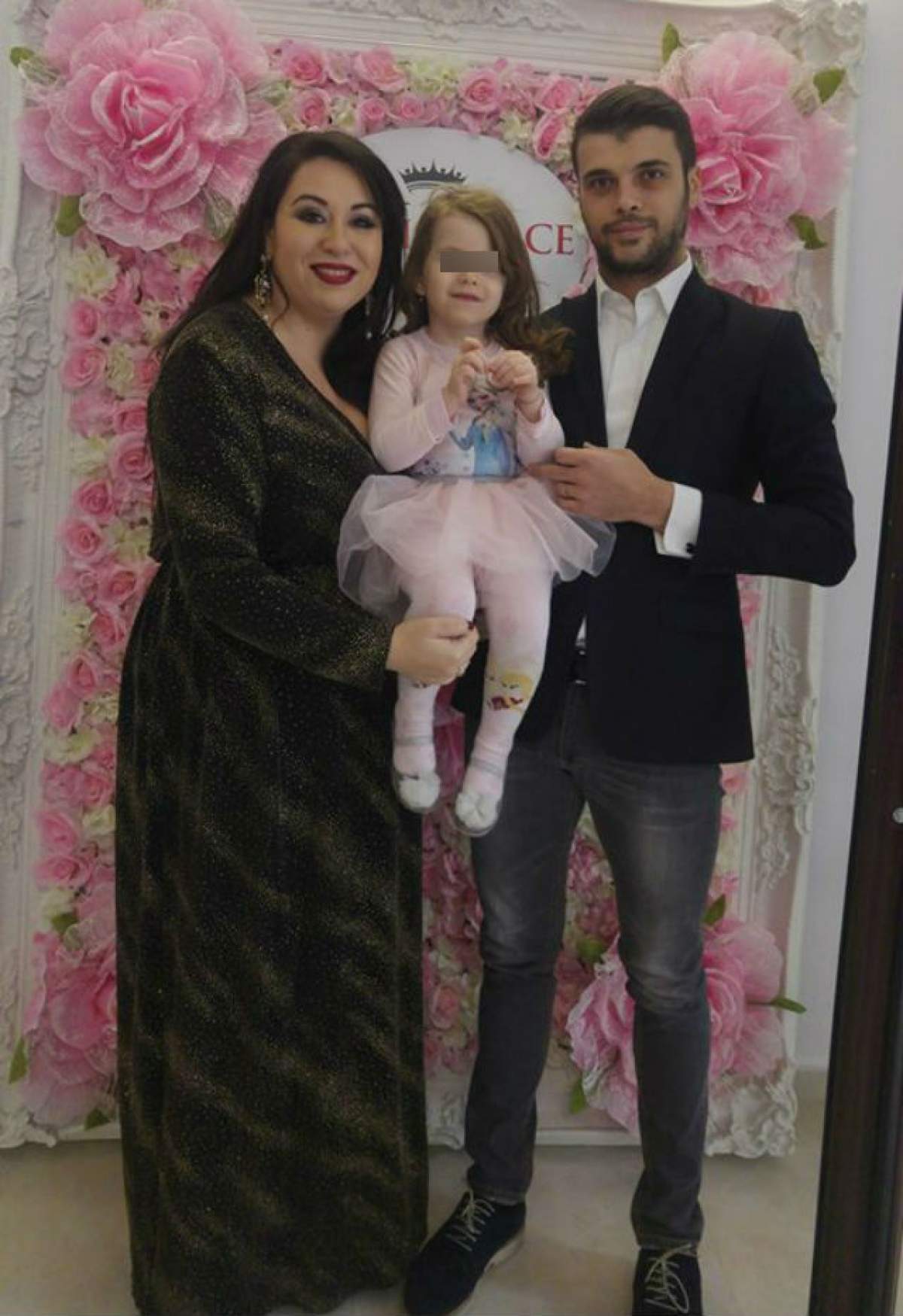 FOTO / Oana Roman şi Marius Elisei au reGĂSIT IUBIREA în vacanţa-n doi! MODUL în care s-au pozat spune tot