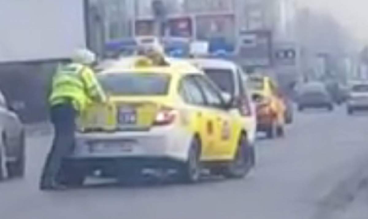 VIDEO ŞOCANT / Filmat în timp ce lovea cu maşina doi poliţişti! Mai ceva ca în GTA!