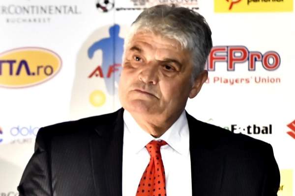 Dinamo a rezolvat marea problemă a lui Ioan Andone! Ultimul fotbalist transferat în „Ştefan cel Mare”, prezentat oficial / FOTO