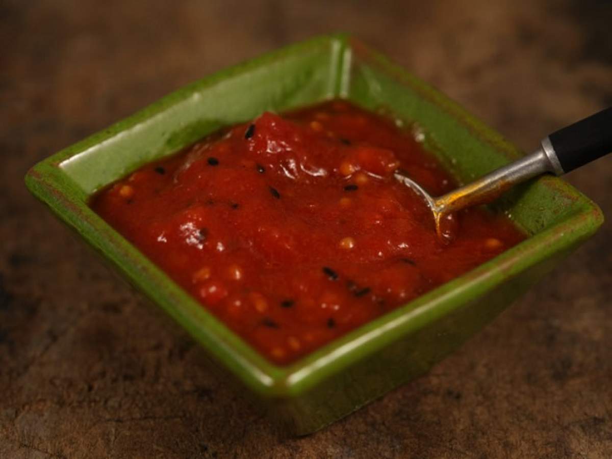 REŢETA ZILEI - MARŢI: Ketchup indian. Încearcă varianta sănătoasă a sosului tău preferat