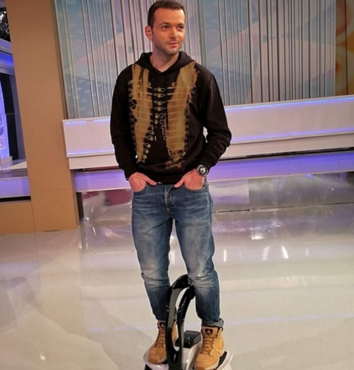Scandalul continuă între Mihai Morar şi Cătălin Crişan. Gest fără precedent făcut de prezentator în direct