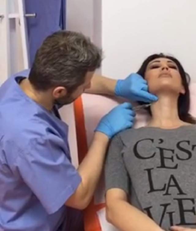 VIDEO / Nicoleta Luciu nu se mai poate opri! După ce şi-a tăiat pielea de pe braţe, şi-a injectat gâtul: "Vreau să văd cât este de dureros"