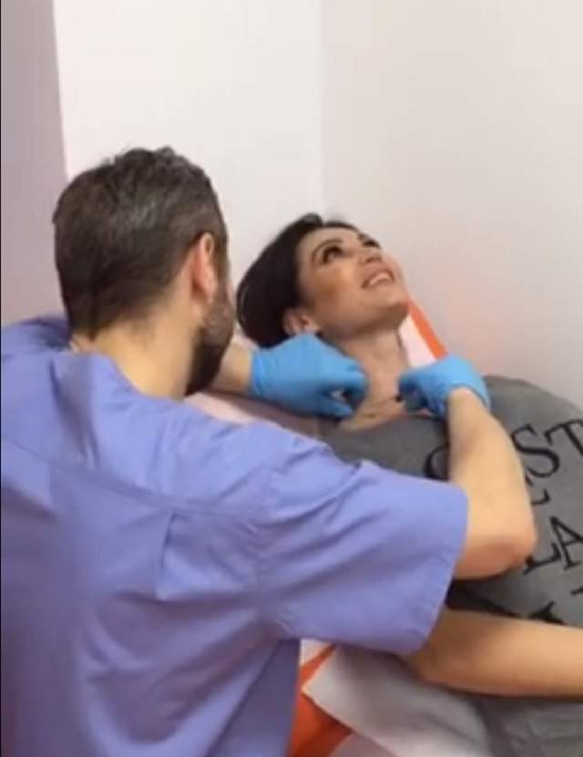 VIDEO / Nicoleta Luciu nu se mai poate opri! După ce şi-a tăiat pielea de pe braţe, şi-a injectat gâtul: "Vreau să văd cât este de dureros"