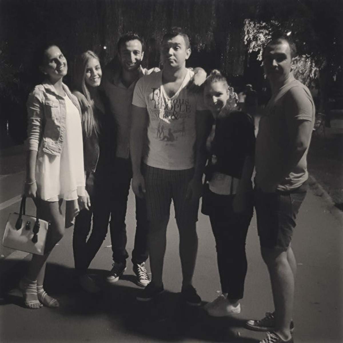 Jojo, una dintre fostele concurente de la "Insula Iubirii", şi-a pus pe jar fanii cu un gest: "Te-ai certat cu Cristi?"