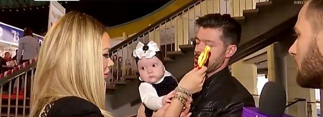 VIDEO / Aşa părinţi, aşa copil! Sofia, fetiţa Biancăi Drăguşanu, n-are pic de stare! E mai activă decât mama şi tatăl ei