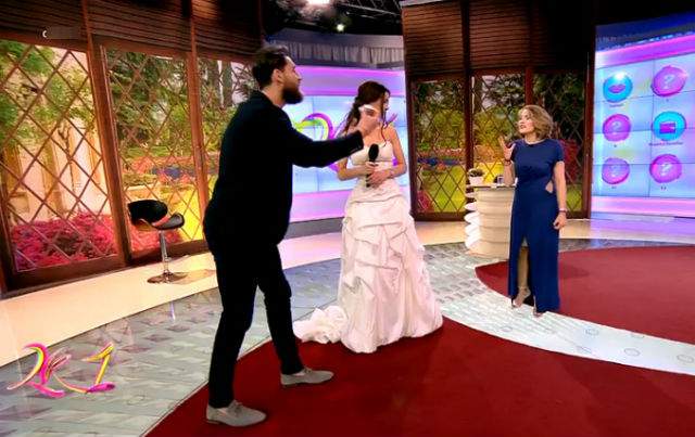 VIDEO / Cerere în căsătorie în direct, la "2k1"! Cu un inel de logodnă în mână, asistentul Mirelei Boureanu Vaida a făcut ANUNŢUL: "Eu am pe cineva şi..."