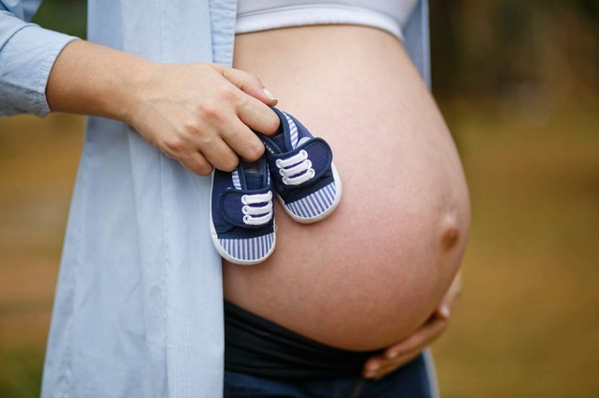 INCREDIBIL! O mamă,  alergică la copilul din pântec