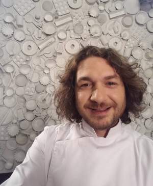 FOTO / Chef Florin Dumitrescu arăta complet diferit acum 7 ani! "Da, în 2010 încă îmi tundeam barba aproape zilnic!"