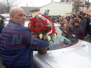 VIDEO / ULTIMUL OMAGIU pe care Cornel Galeş i l-a adus Ilenei Ciuculete! S-a petrecut cu puţin timp înainte să fie înmormântată artista
