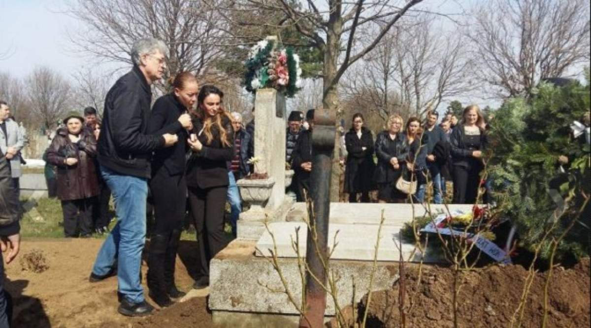 FOTO / Adrian Hladii, condus pe ultimul drum. GEST HALUCINANT făcut de soţia criminalului Daliei, la înmormântare