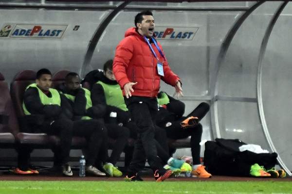 Cosmin Contra nu se aştepta la aşa ceva! Ce surpriză i-au făcut liderii vestiarului dinamovist