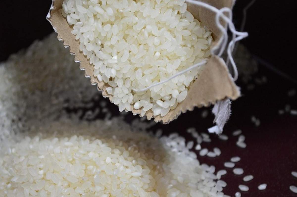 ÎNTREBAREA ZILEI - JOI: Cum calmezi durerile de spate și de gât cu orez?
