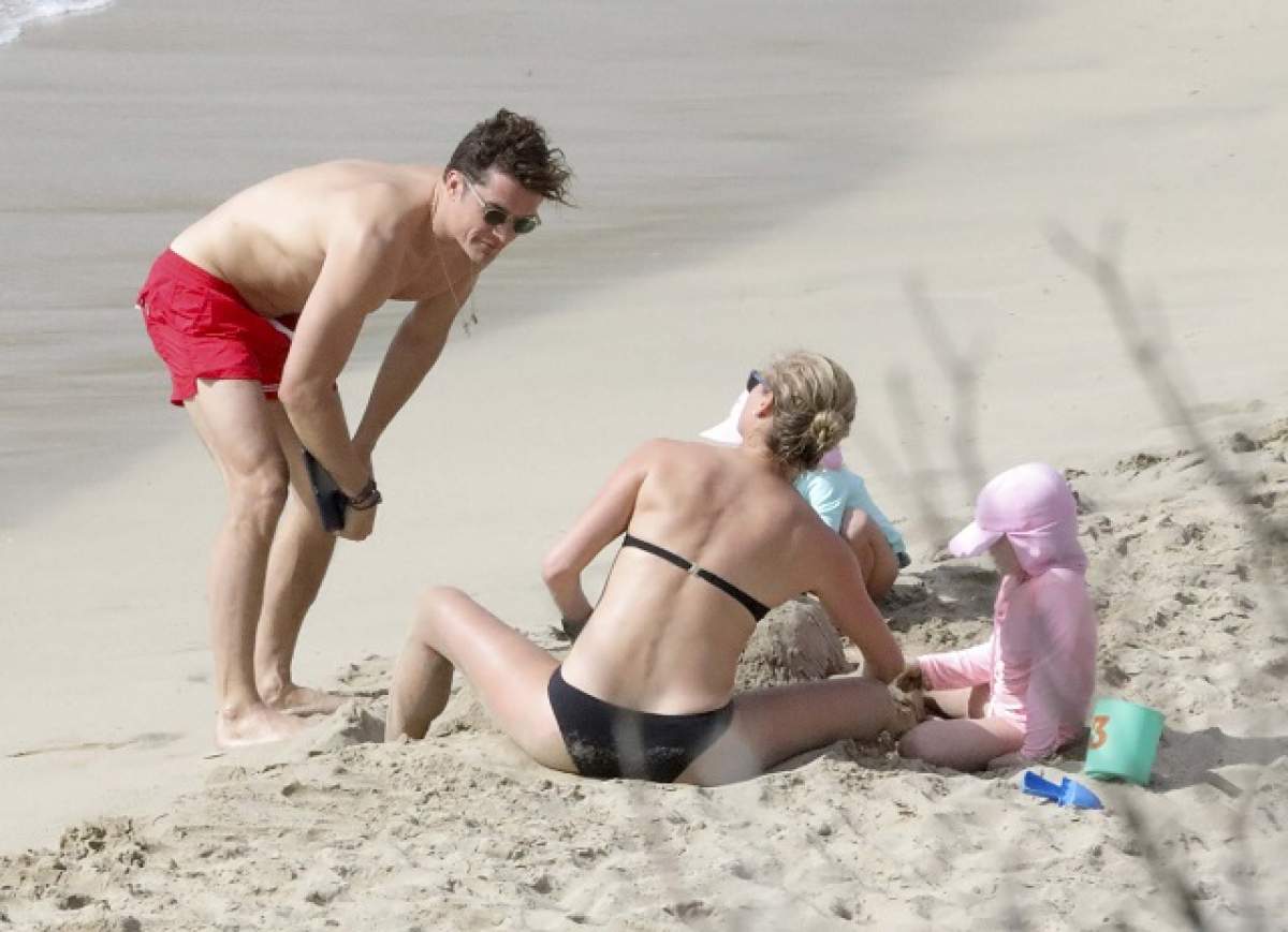FOTO / Celebritatea nu-i prieşte unui model cunoscut! S-a controlat în zonele intime pe plajă şi s-a văzut mult prea mult!