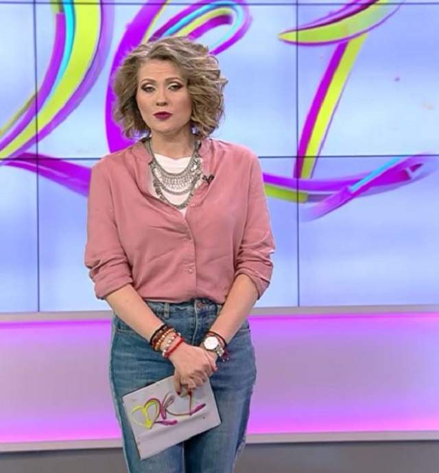 FOTO / Schimbare de look înainte să preia "Acces direct". Prima apariție a Mirelei Vaida, după ce s-a anunțat că o va înlocui pe Simona Gherghe